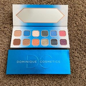 Dominique Cosmetics eyeshadow pallet